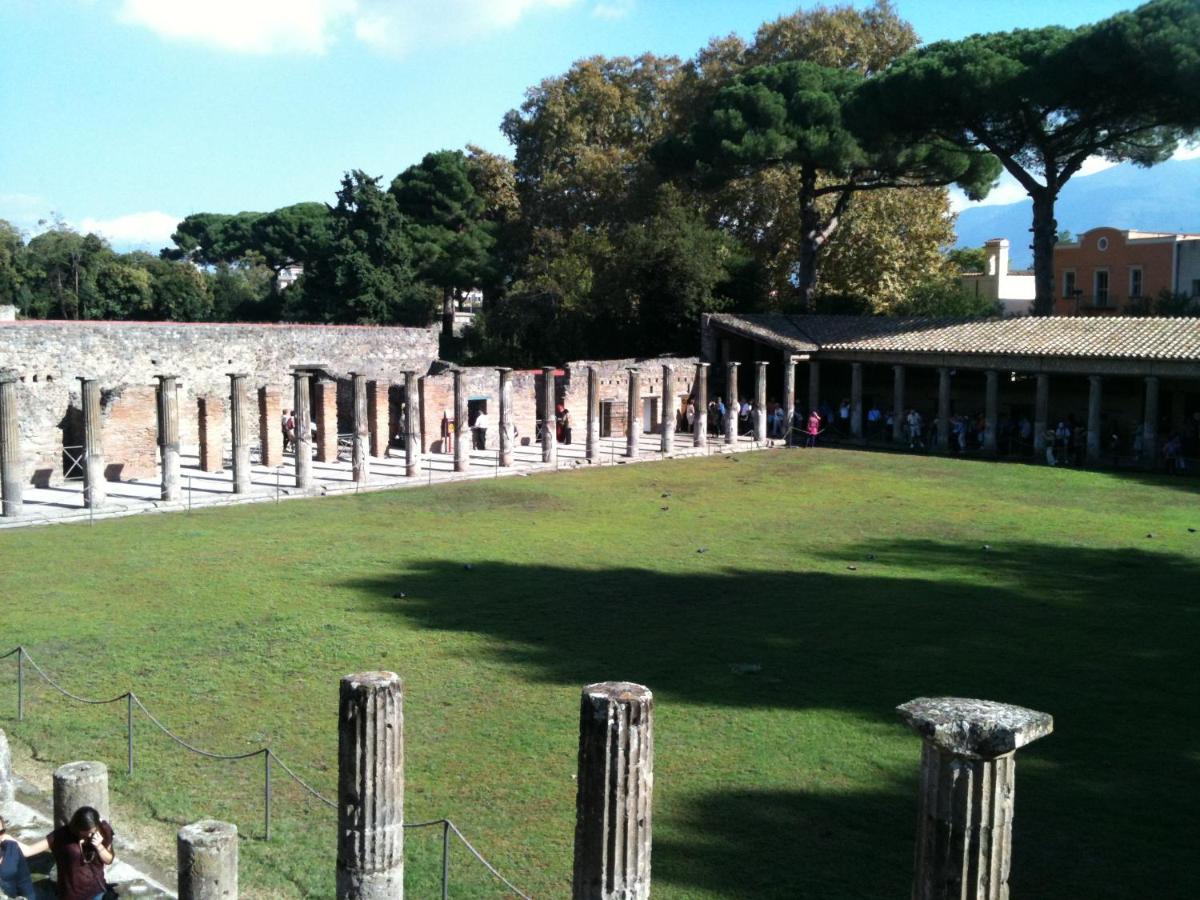 Villa Mena Pompeia Exterior foto