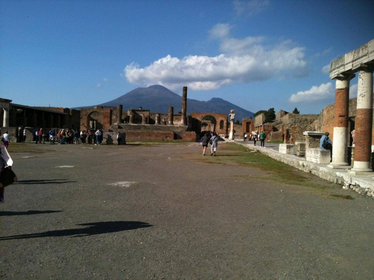 Villa Mena Pompeia Exterior foto